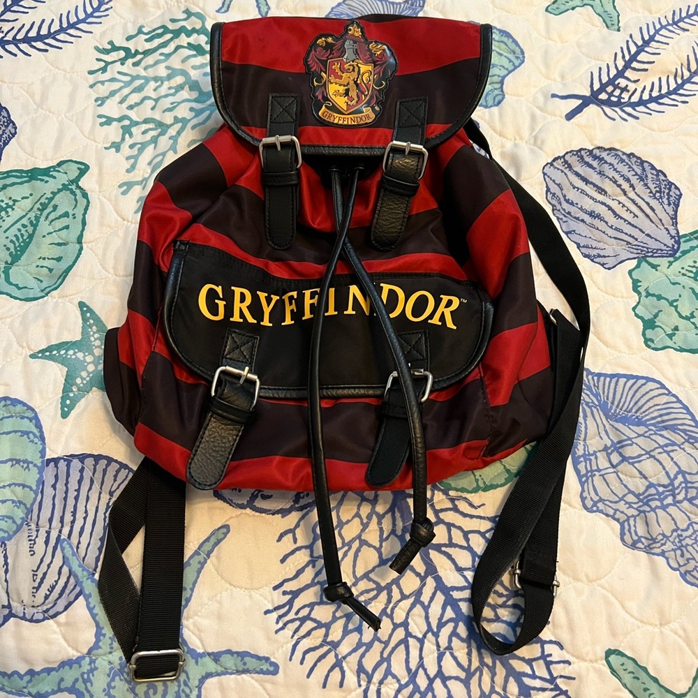 Gryffindor Drawstring Small Backpack - image 1